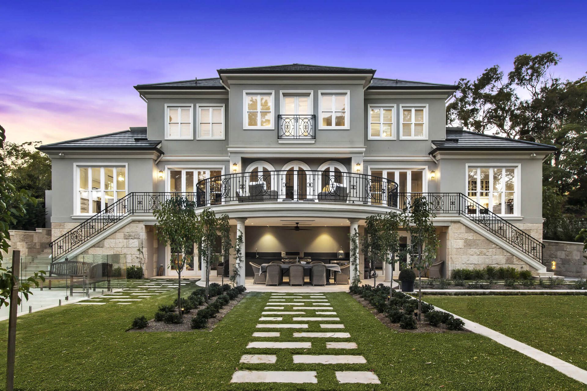 Hero Banner for CHATEAU ARCHITECTS + BUILDERS