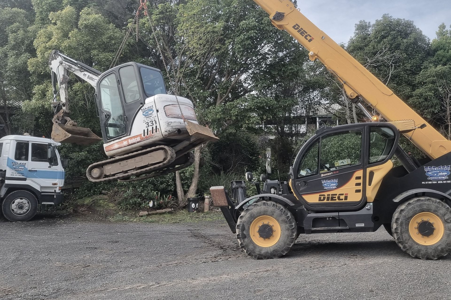 Hero Banner for Thames Drainage & Digging