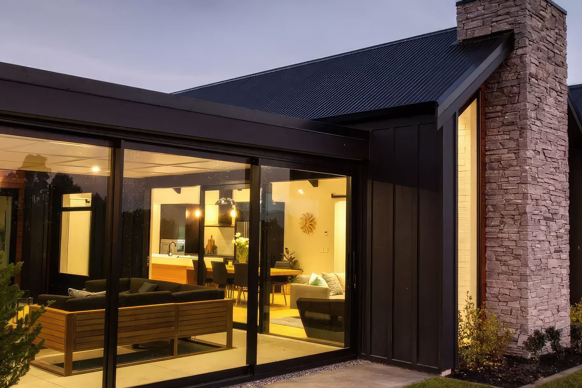 Hero Banner for Switched On Electrical