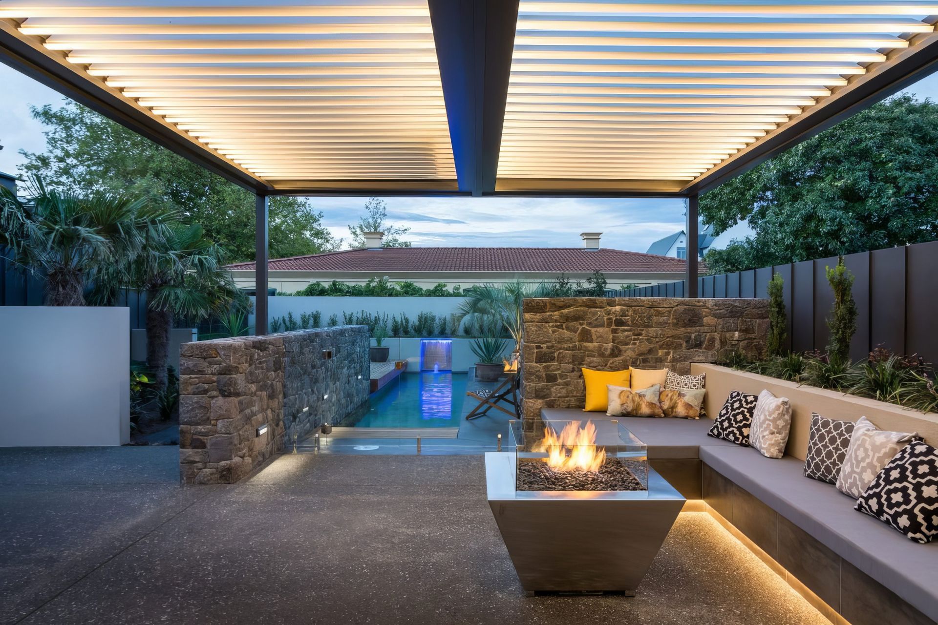 Supporting Image 2 for Louvre Solutions