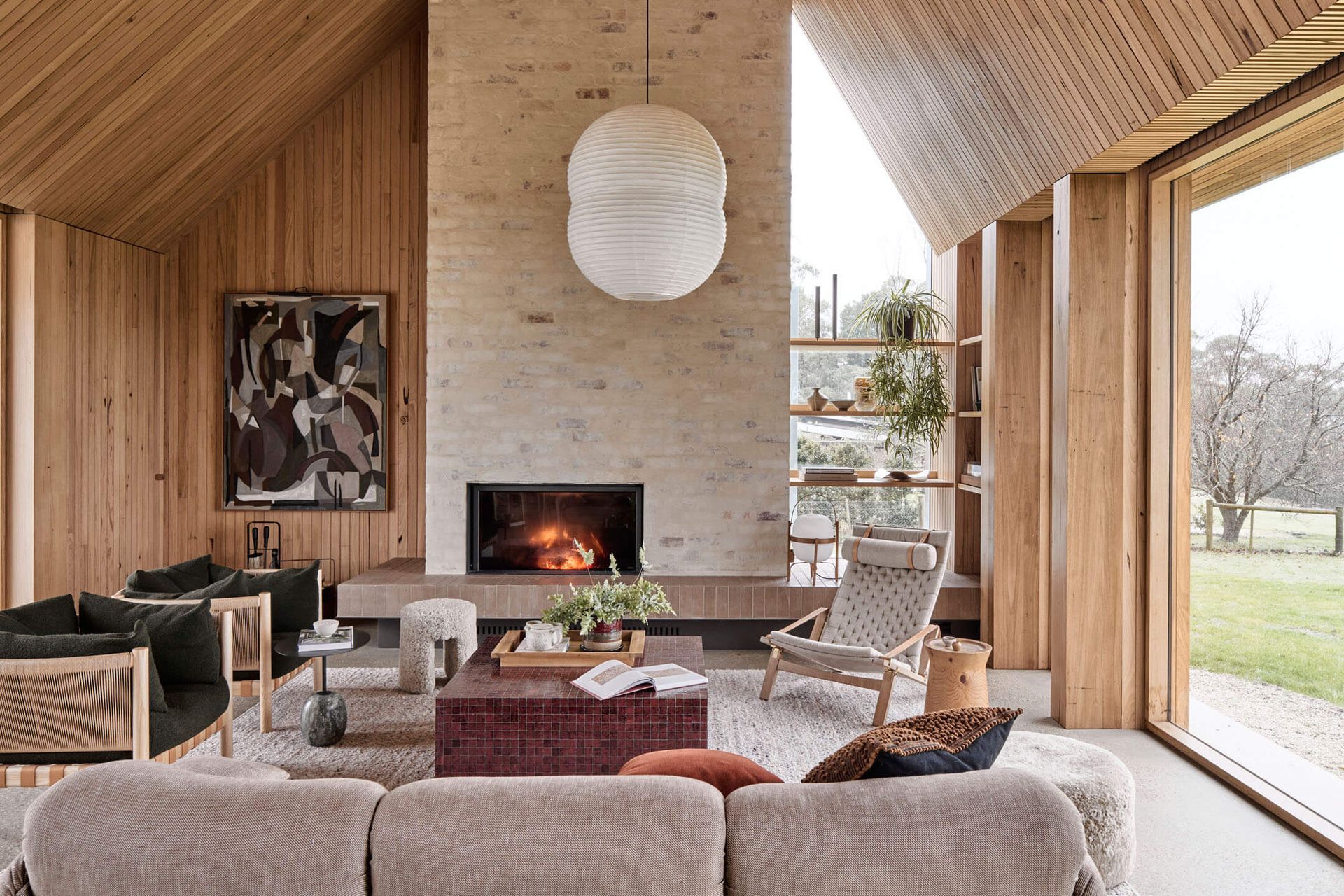 Supporting Image 1 for Oblica