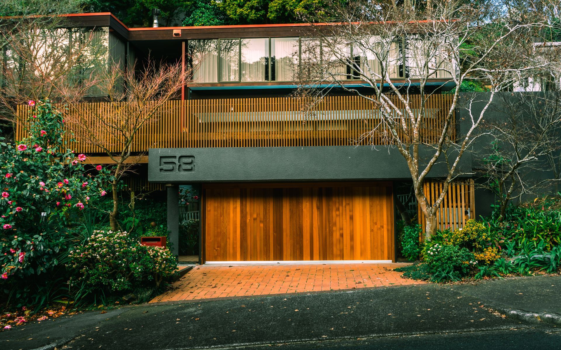 Supporting Image 2 for Glideaway Garage Door Systems