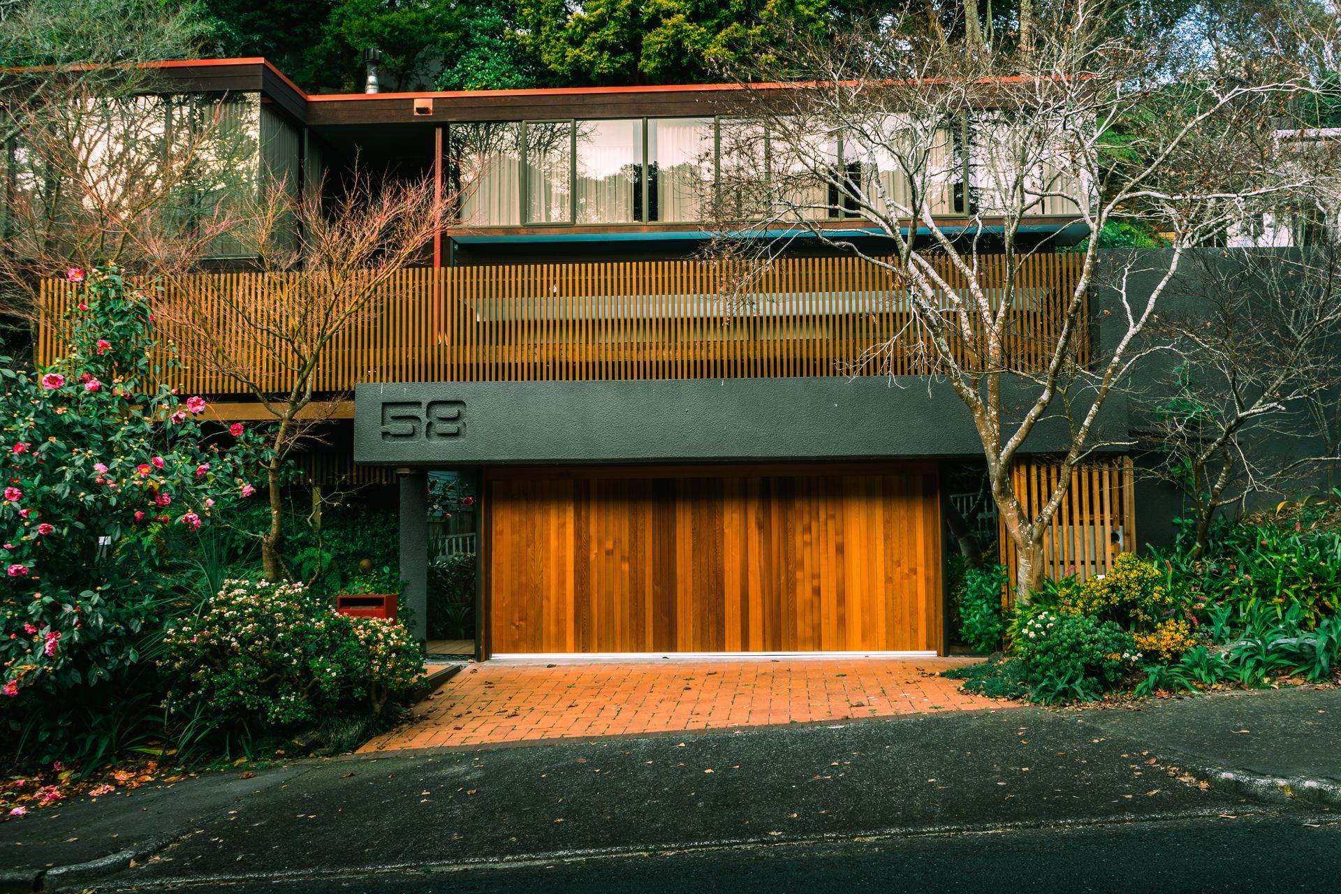 Supporting Image 2 for Glideaway Garage Door Systems