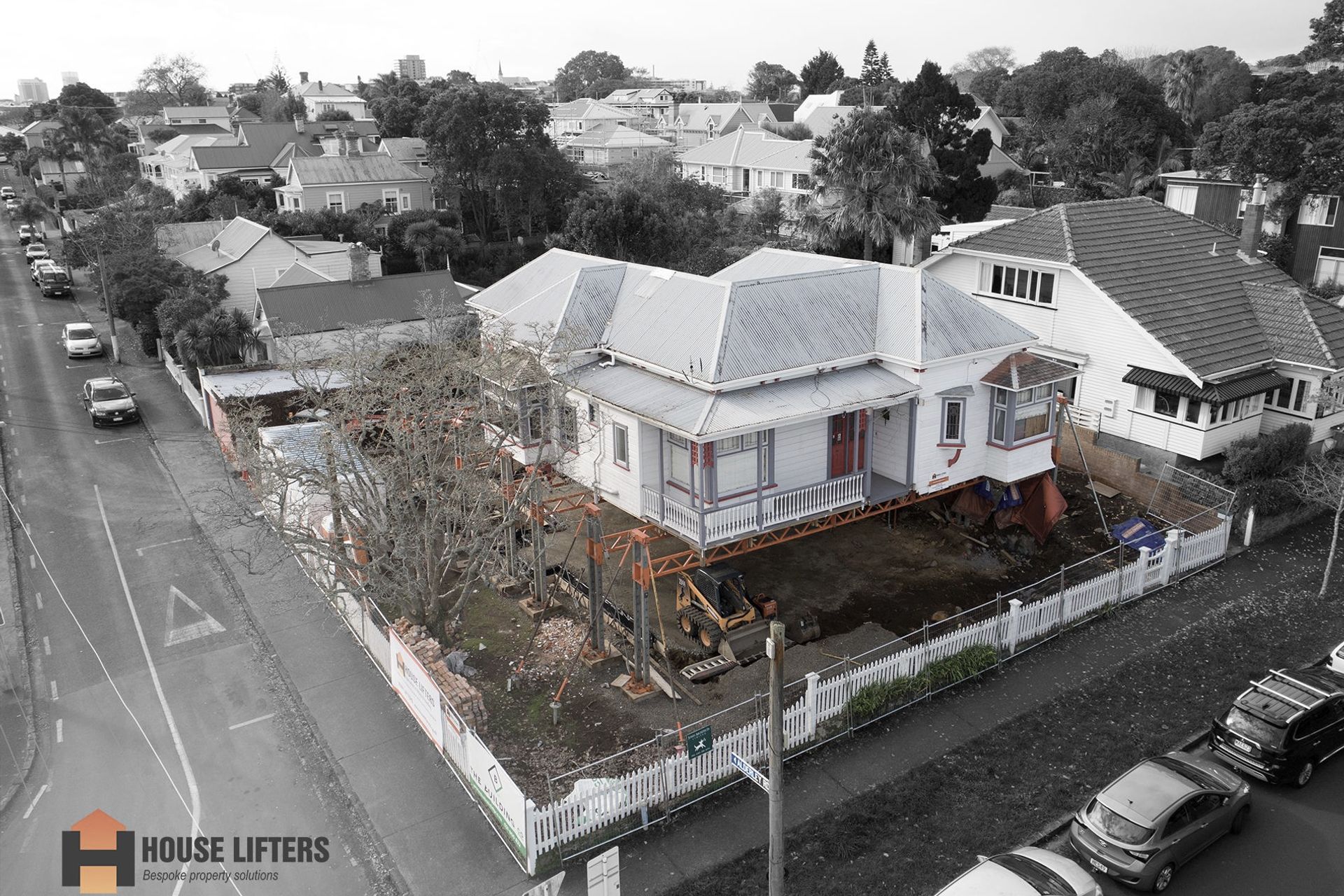 Hero Banner for House Lifters