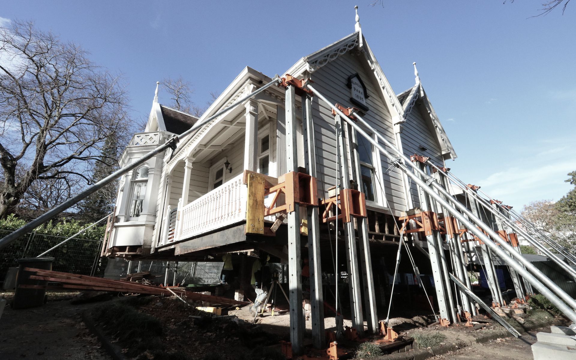 Supporting Image 1 for House Lifters
