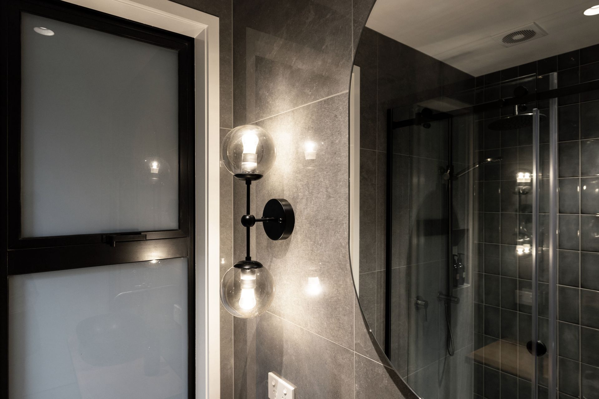 Supporting Image 3 for Two Birds Design