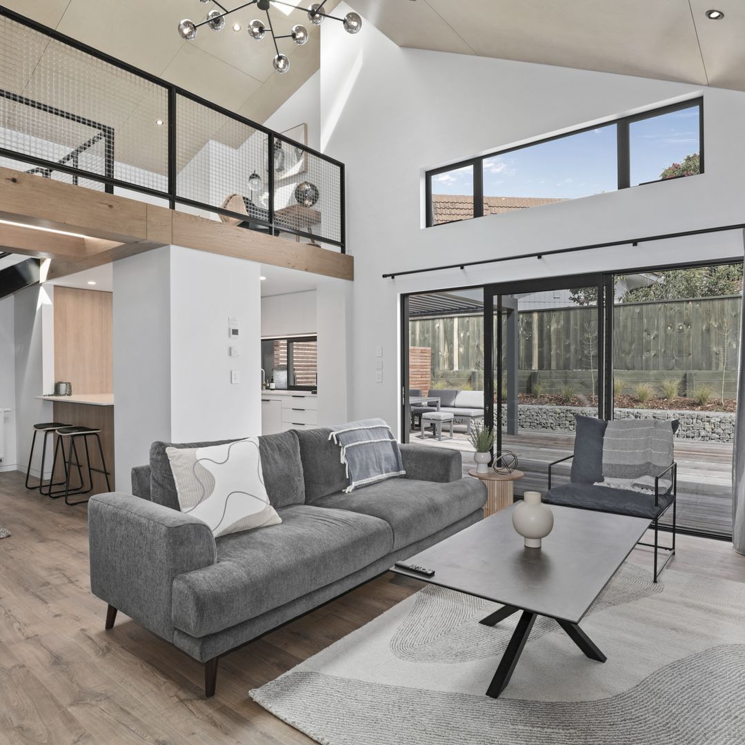 Loz Interiors