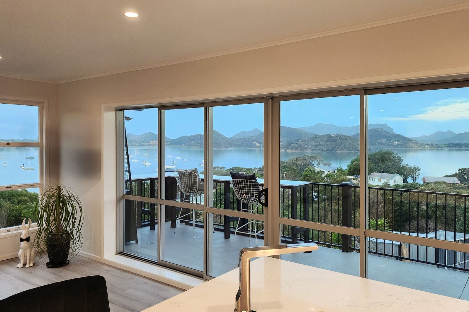 Spayo - The Space Is Yours