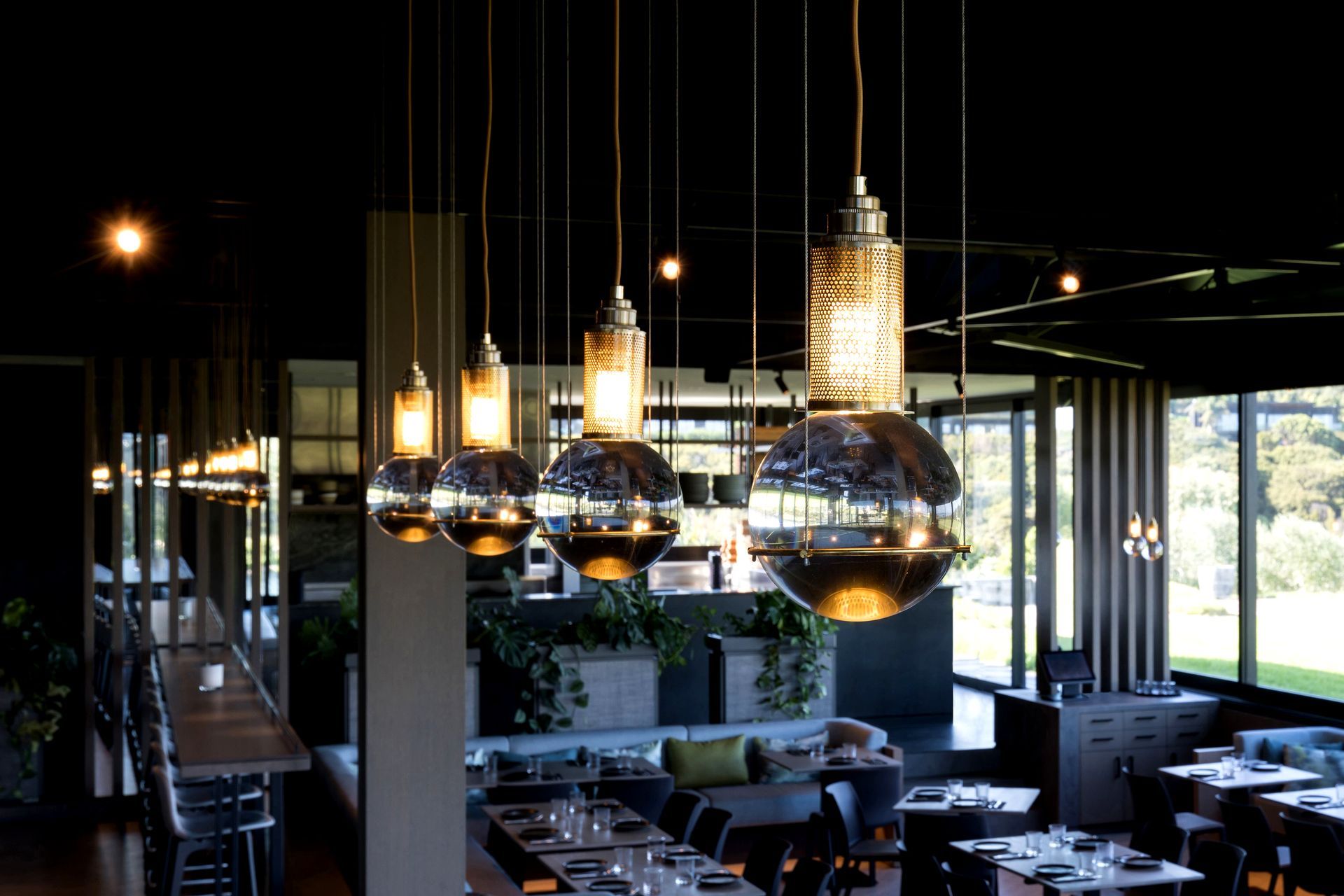 Supporting Image 4 for Conqubine