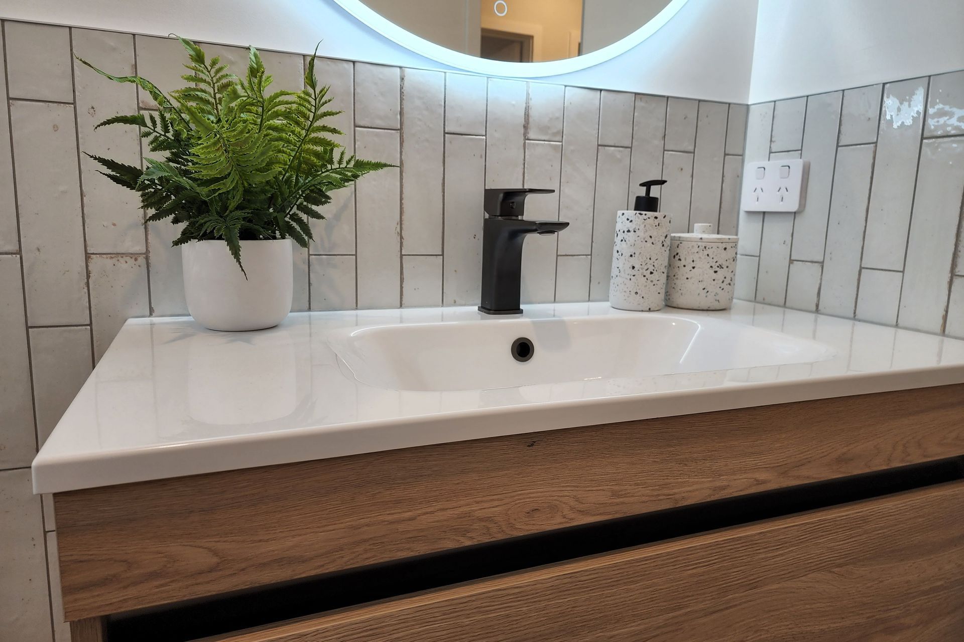 Supporting Image 6 for Loz Interiors