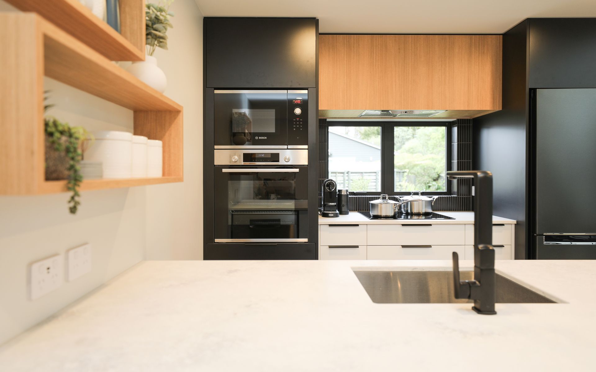 Supporting Image 2 for Loz Interiors