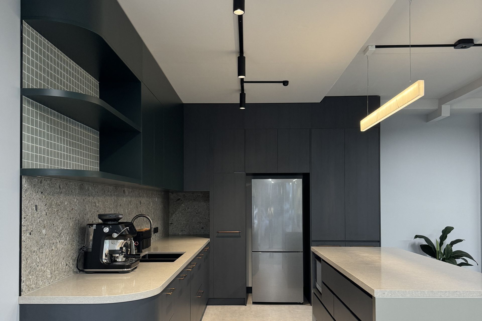 Supporting Image 7 for Ambit Curator