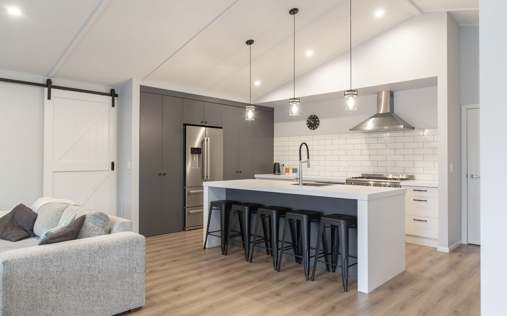 Hero Banner for Kerryn Elwin / Interior Designer