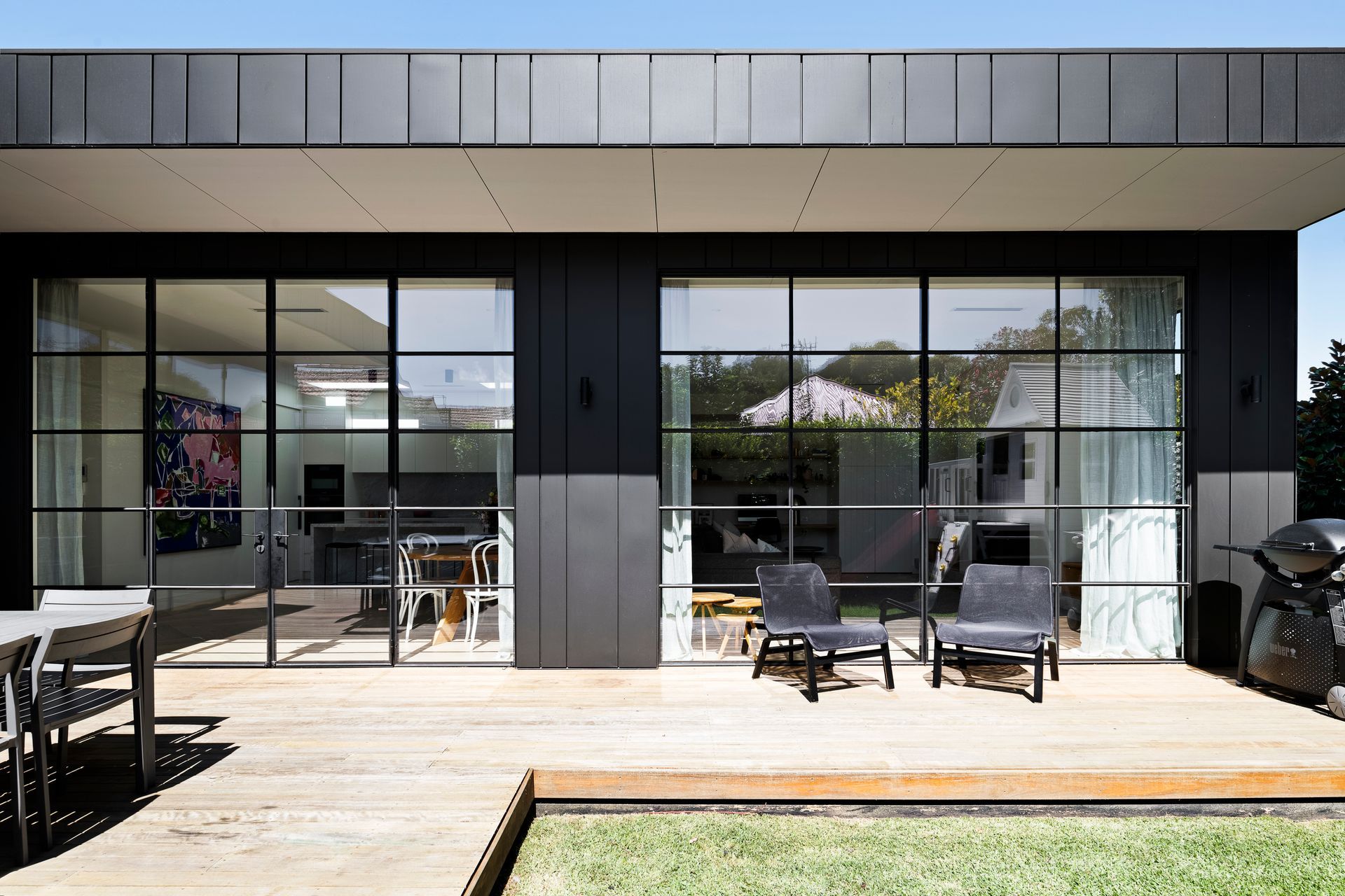 Supporting Image 4 for Steel Window Design