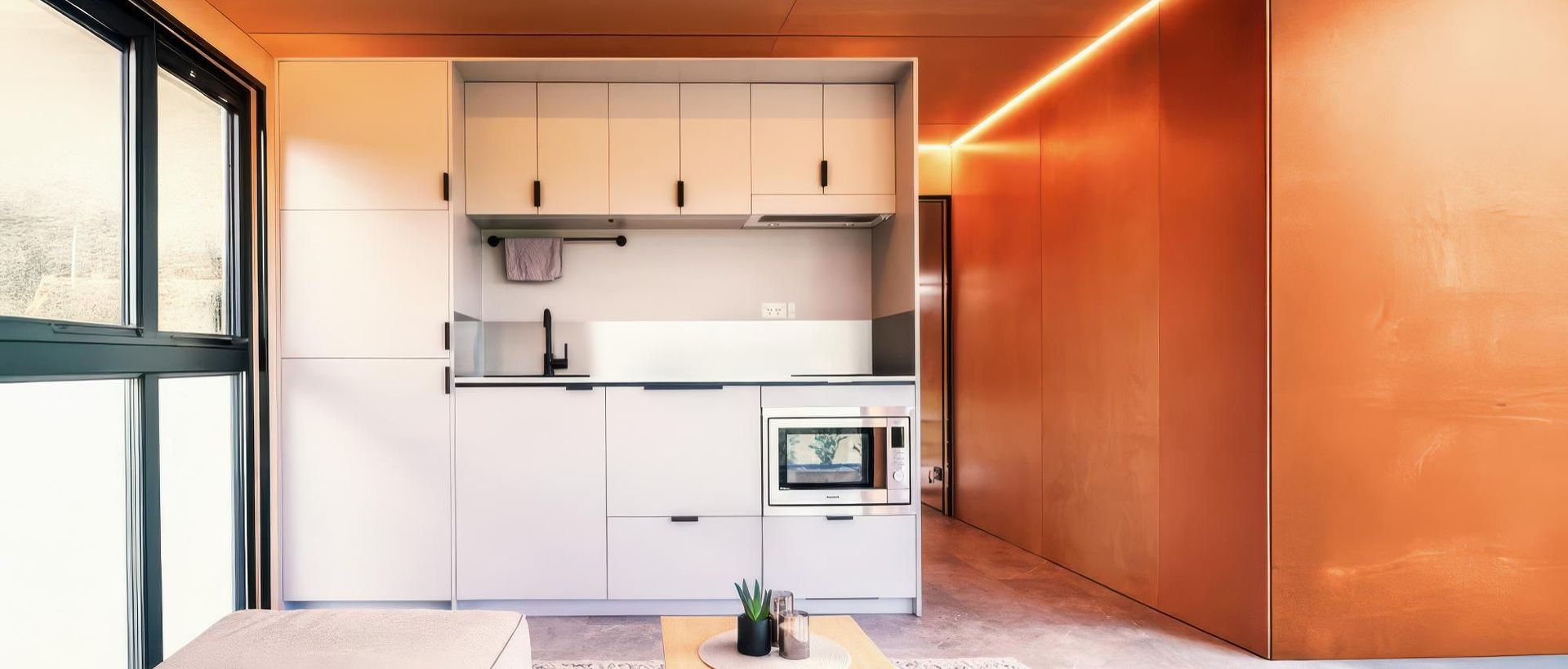 Supporting Image 2 for Kitchenette