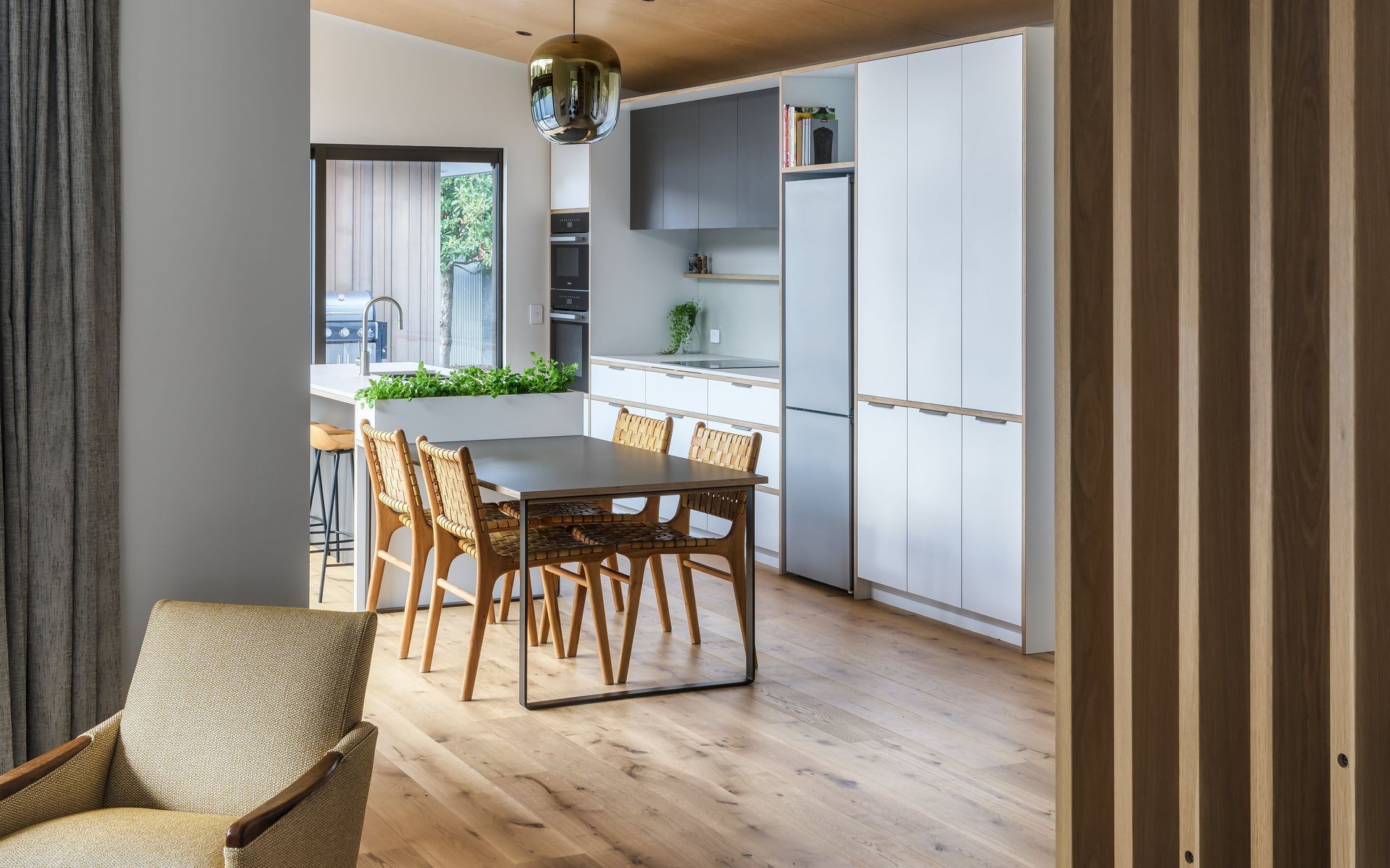 Supporting Image 2 for Modern Age Kitchens and Joinery