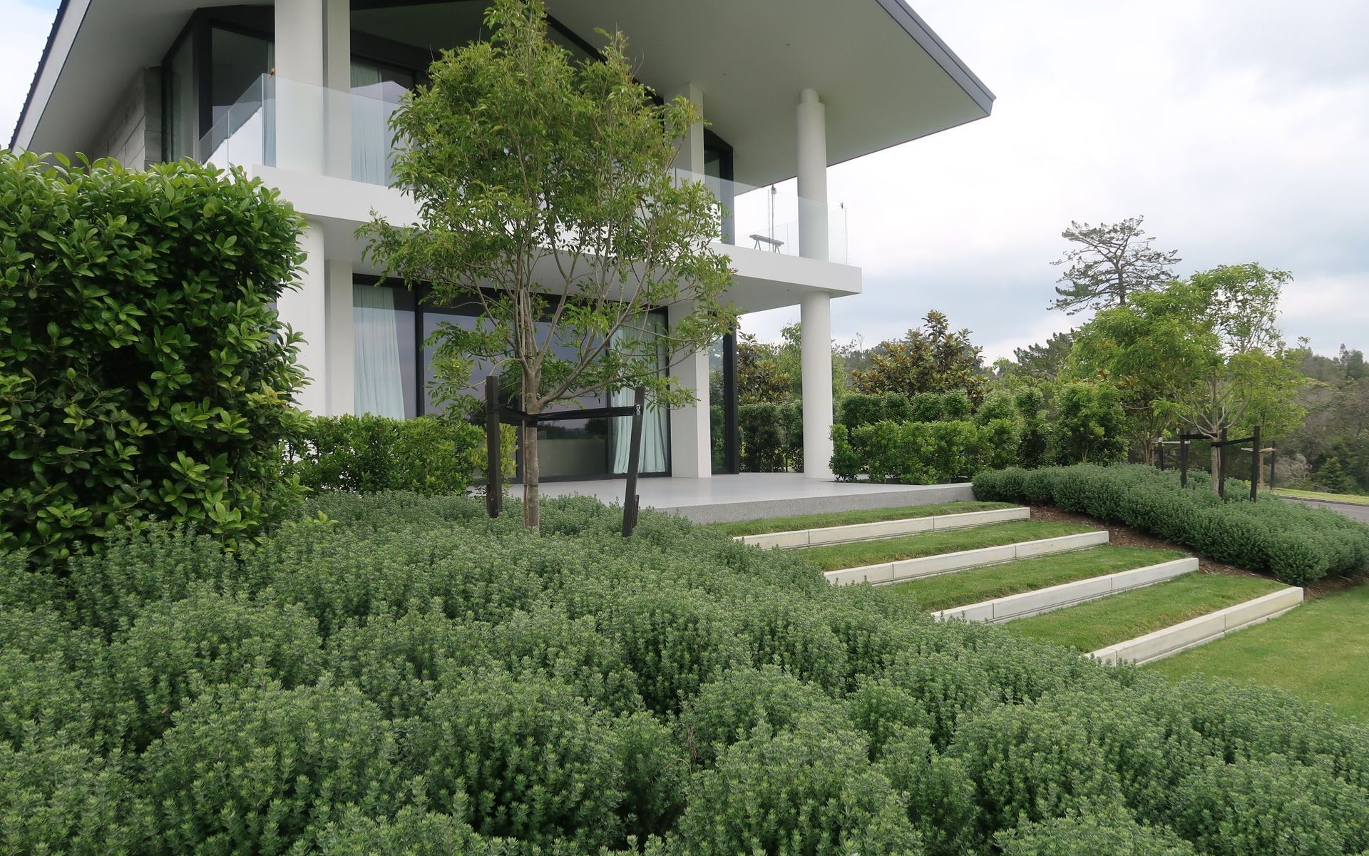 Hero Banner for Strass Landscape Developers