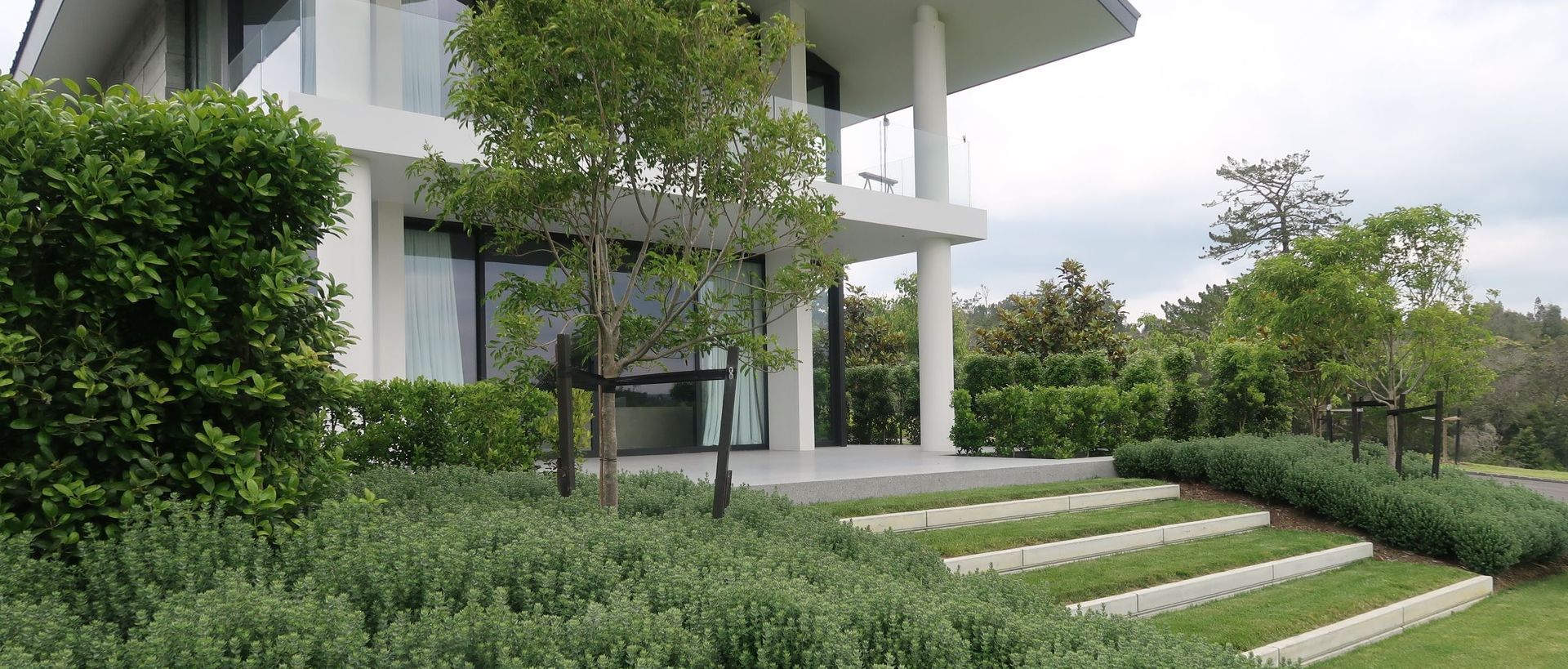 Hero Banner for Strass Landscape Developers