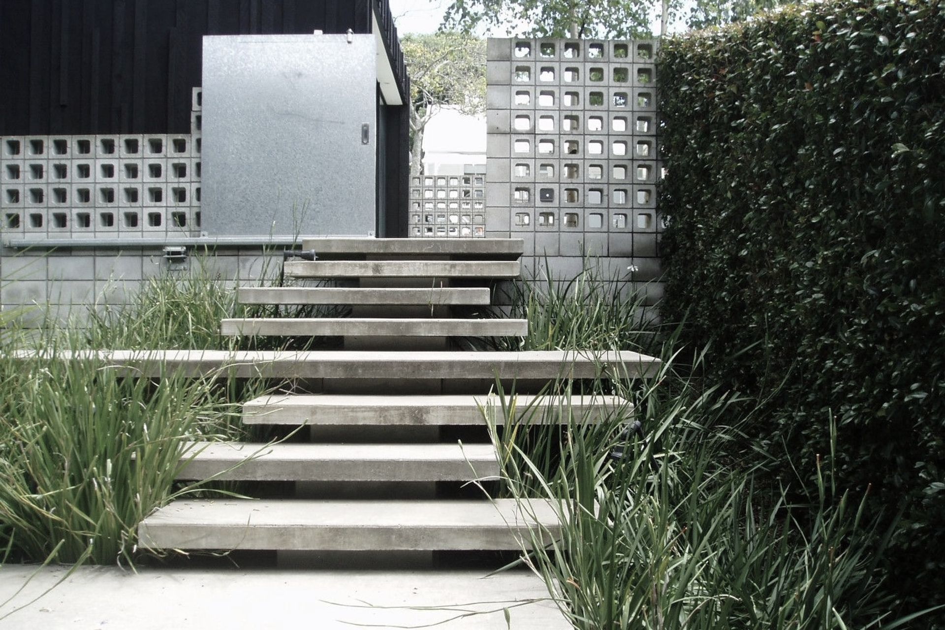 Hero Banner for Cameron Landscape Design