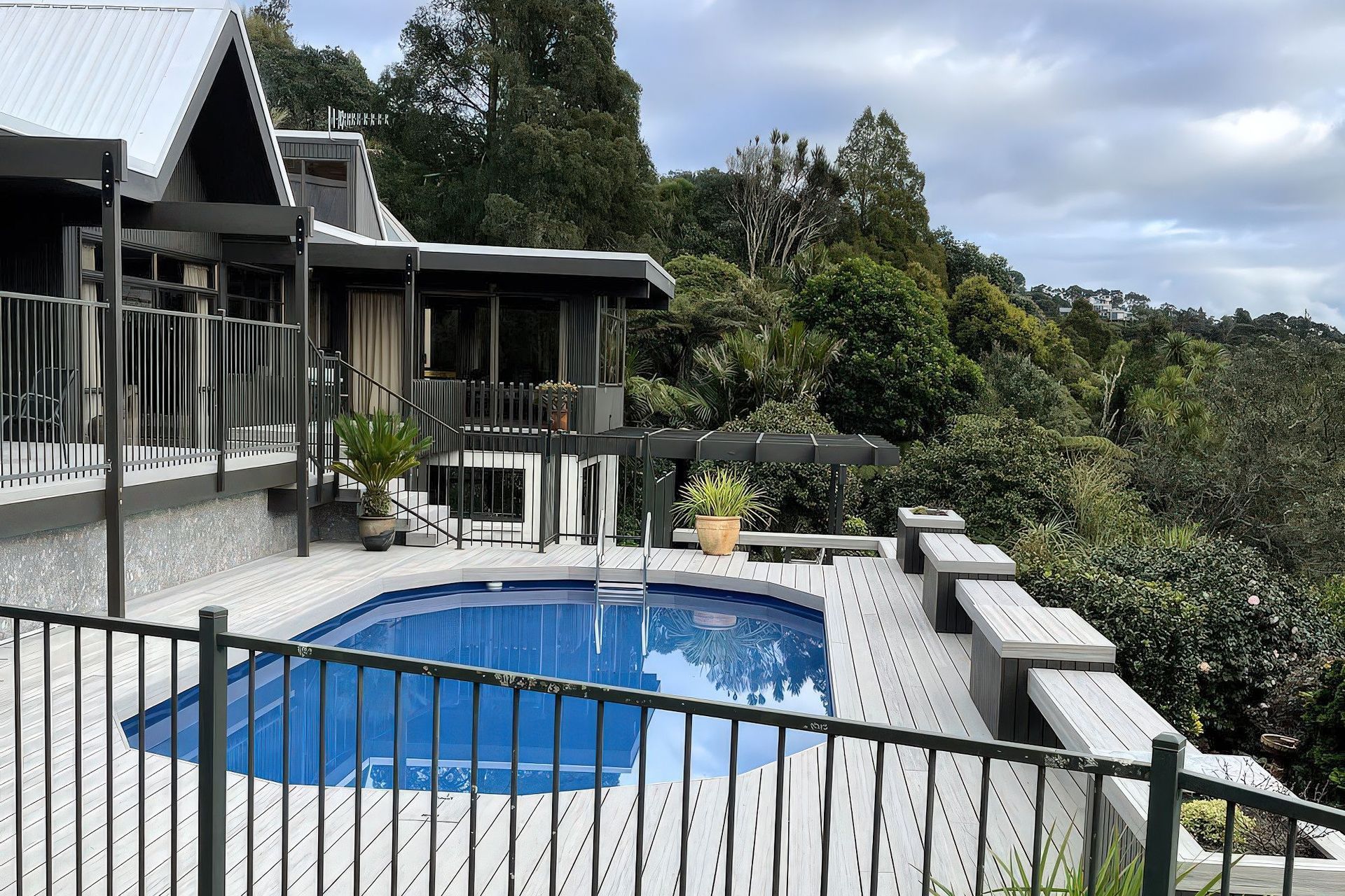 Supporting Image 2 for PERMADECK™