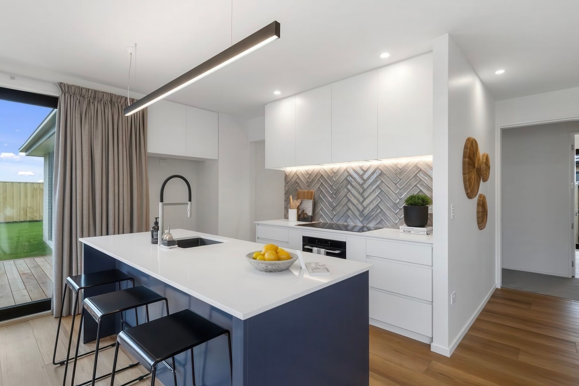 Hero Banner for Laserline Tiling