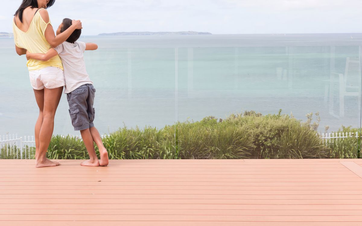 Supporting Image 6 for BiForm Solid Composite Decking