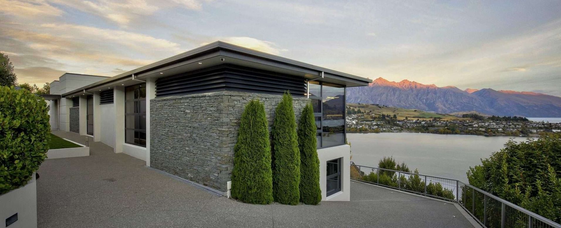 Queenstown Painting Services Banner image