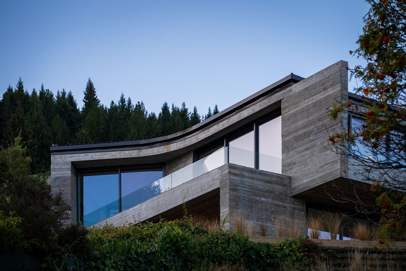 Sampford Cathie Photo + Video