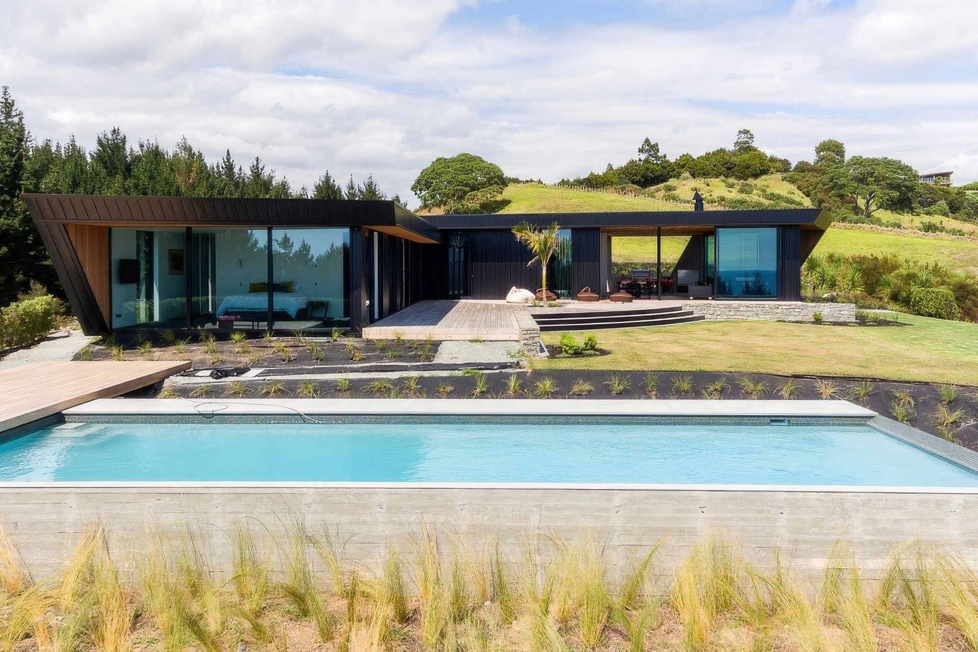 Hero Banner for Streeter Pools Limited