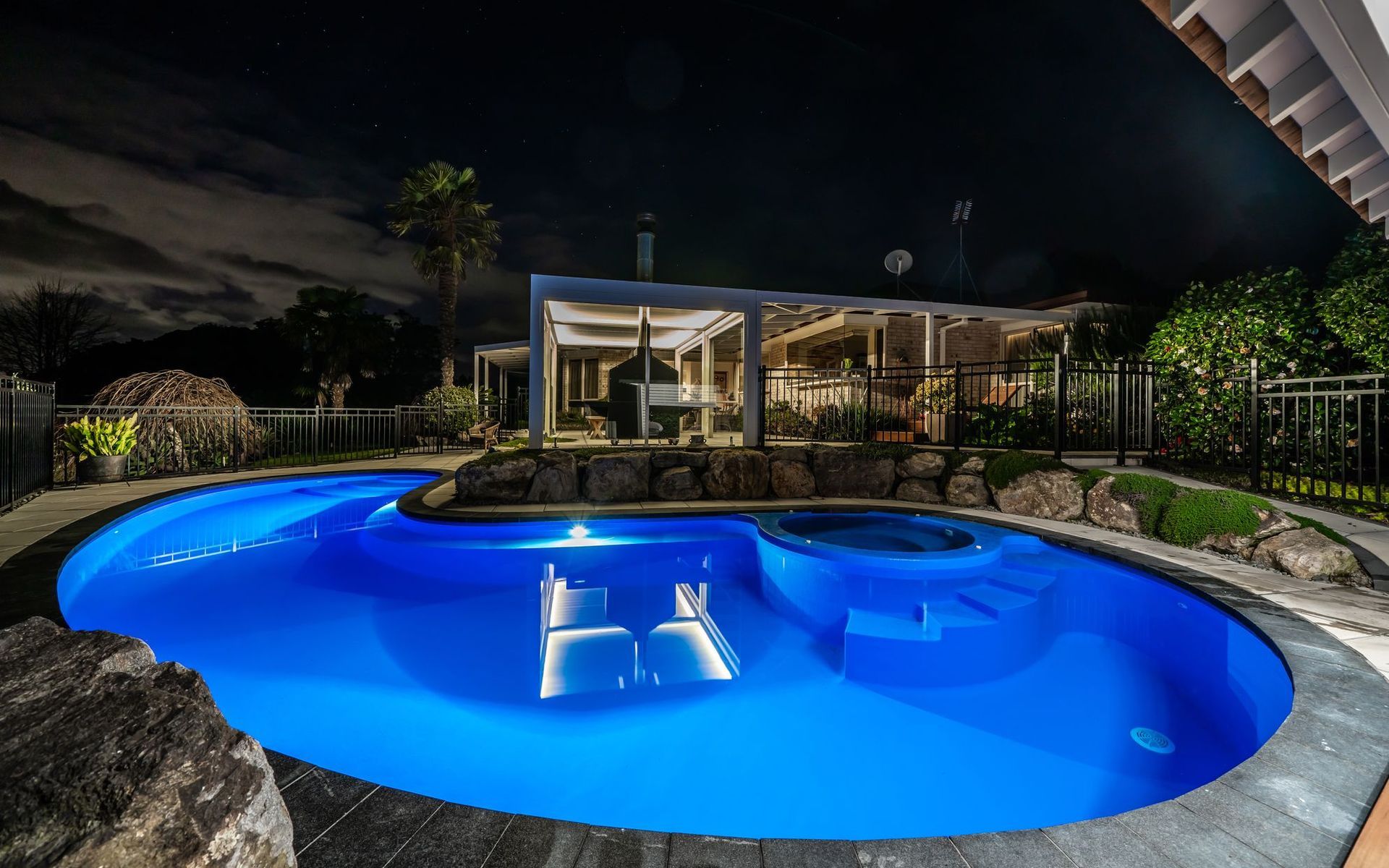 Supporting Image 2 for Mayfair Pools