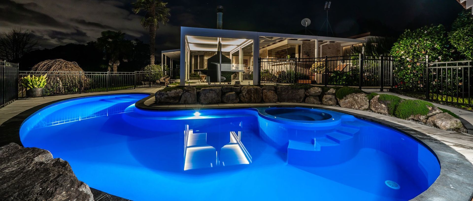 Supporting Image 2 for Mayfair Pools