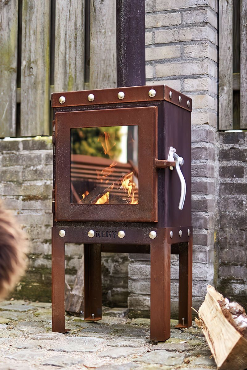 RB73 Outdoor Fireplaces