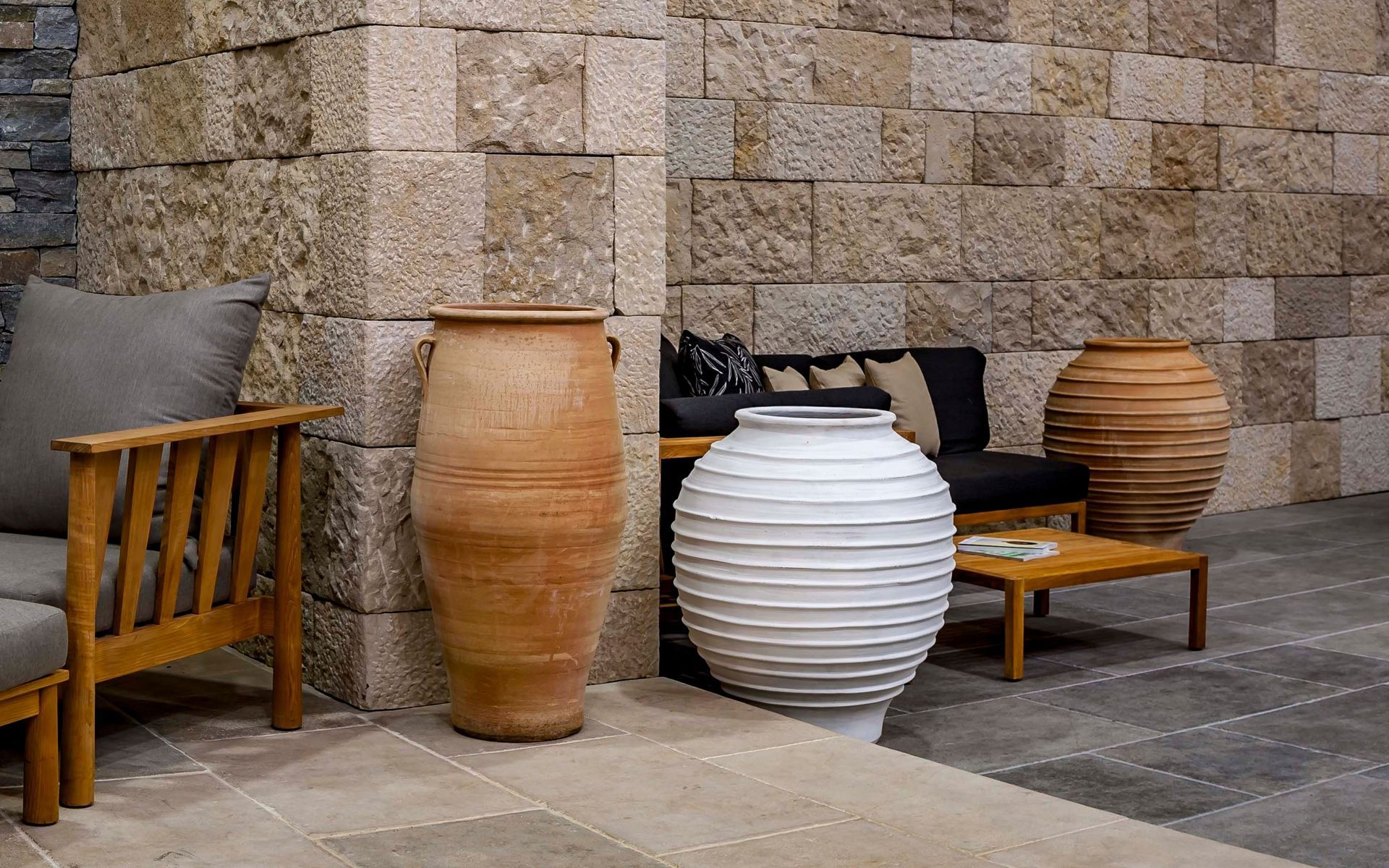 Supporting Image 3 for Kellock Pots & Planters
