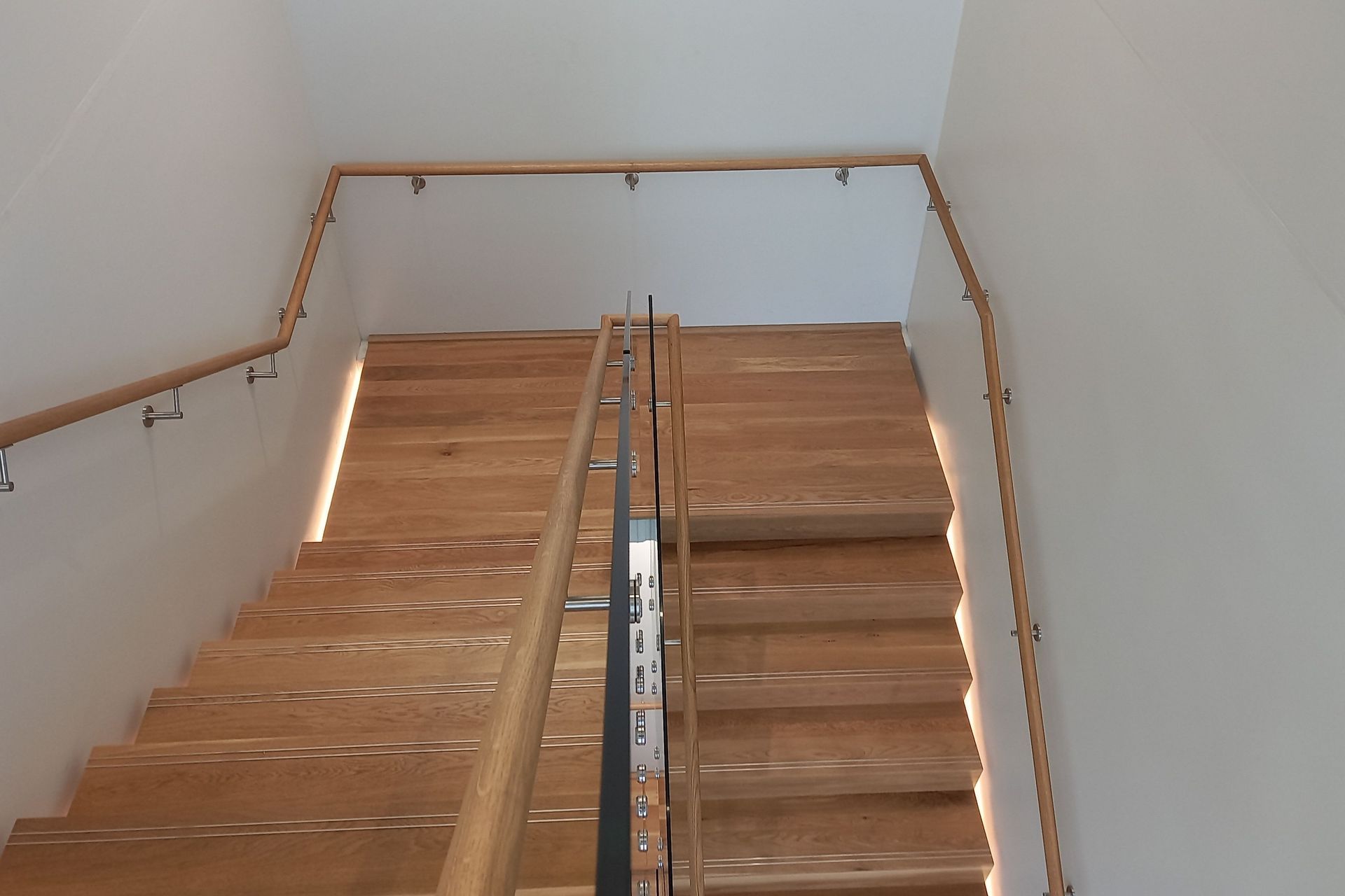 Supporting Image 2 for Handrail Fittings