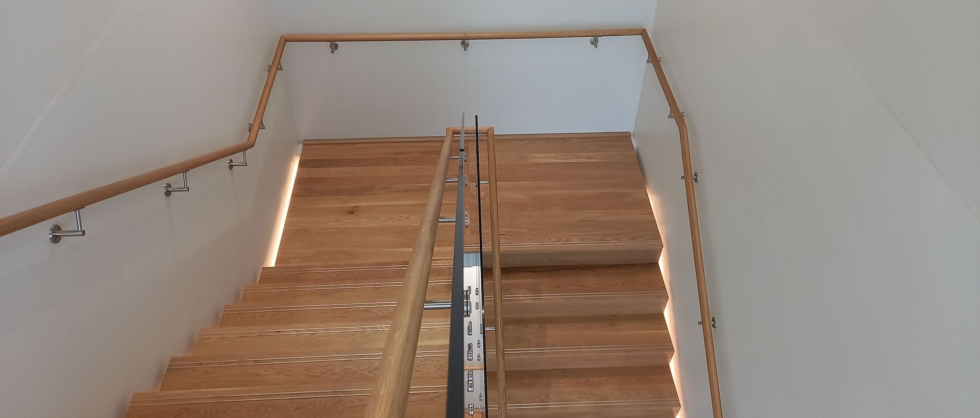 Supporting Image 2 for Handrail Fittings