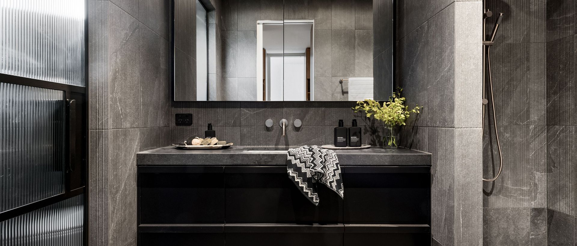 Supporting Image 2 for Perini Tiles