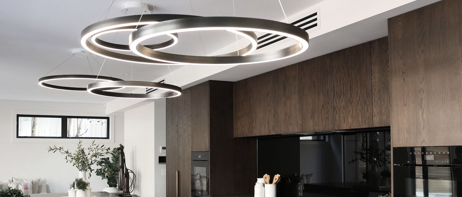 Supporting Image 3 for Murano Plus