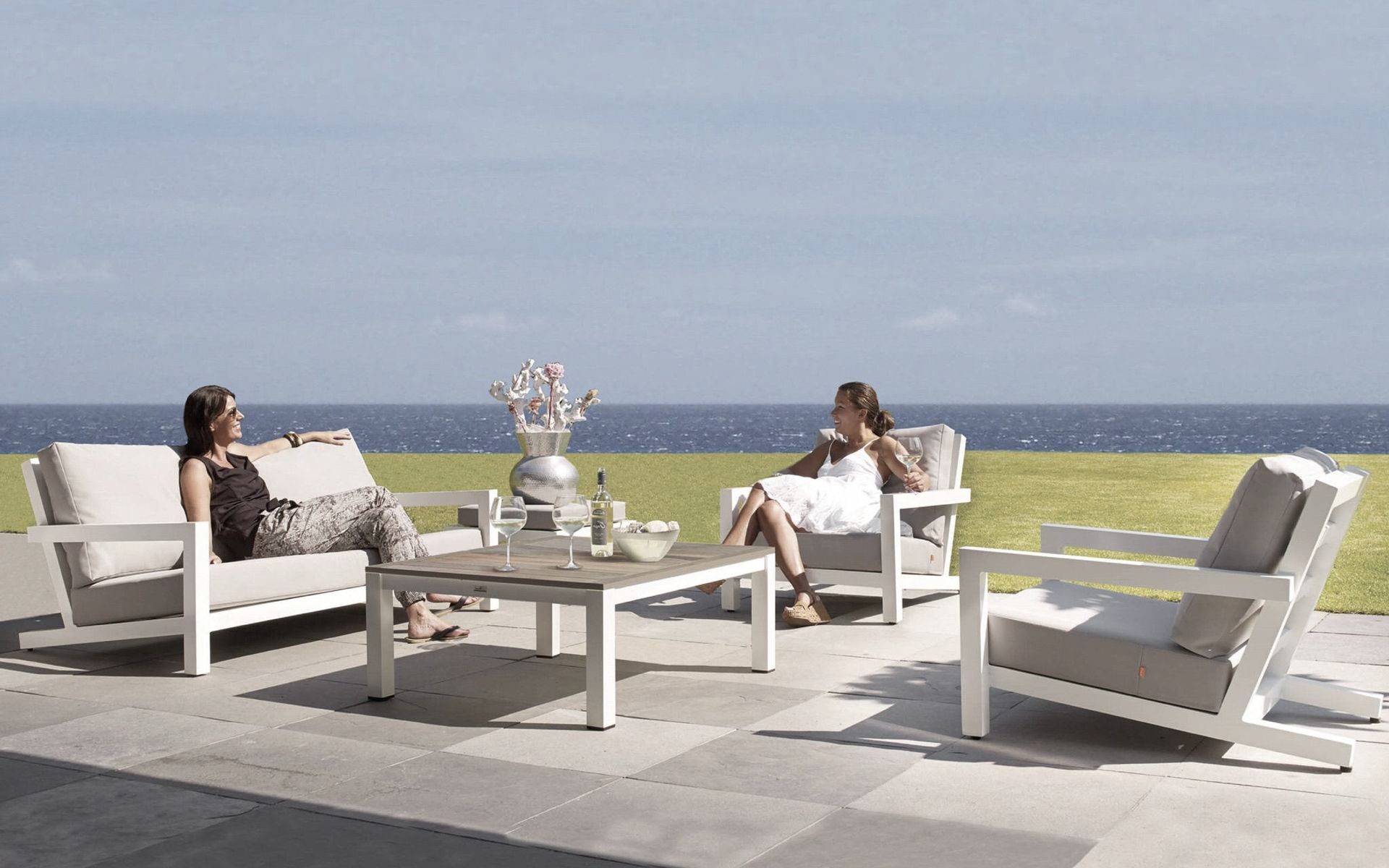 Supporting Image 7 for Modern Style Outdoor Furniture