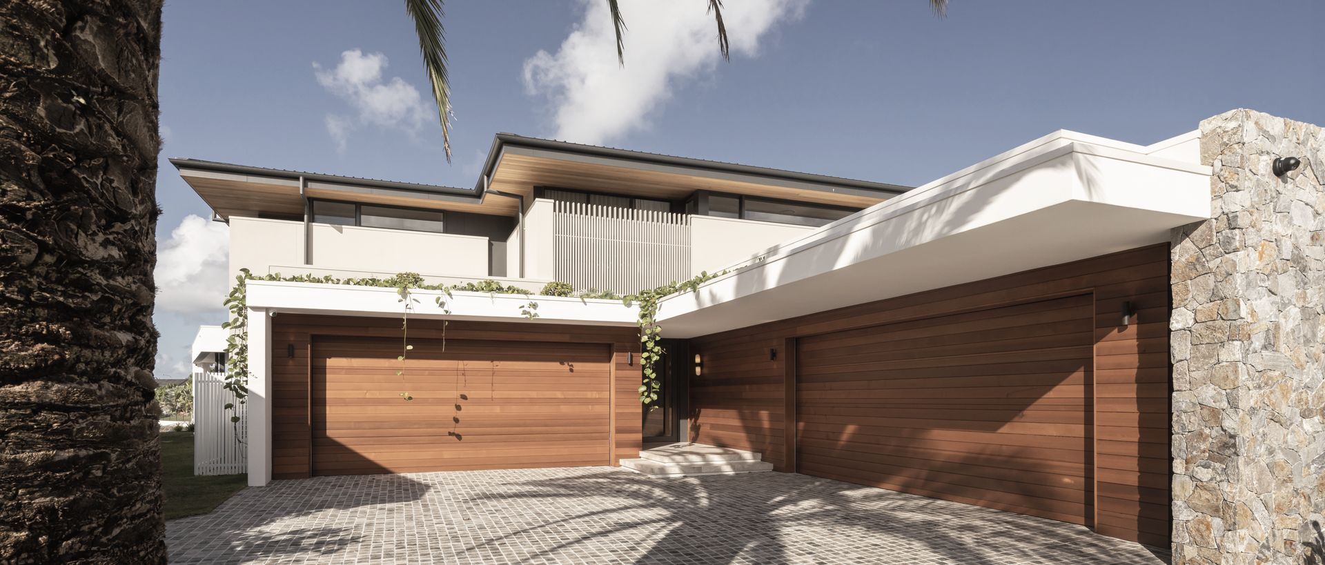 Supporting Image 4 for Steel-Line Garage Doors