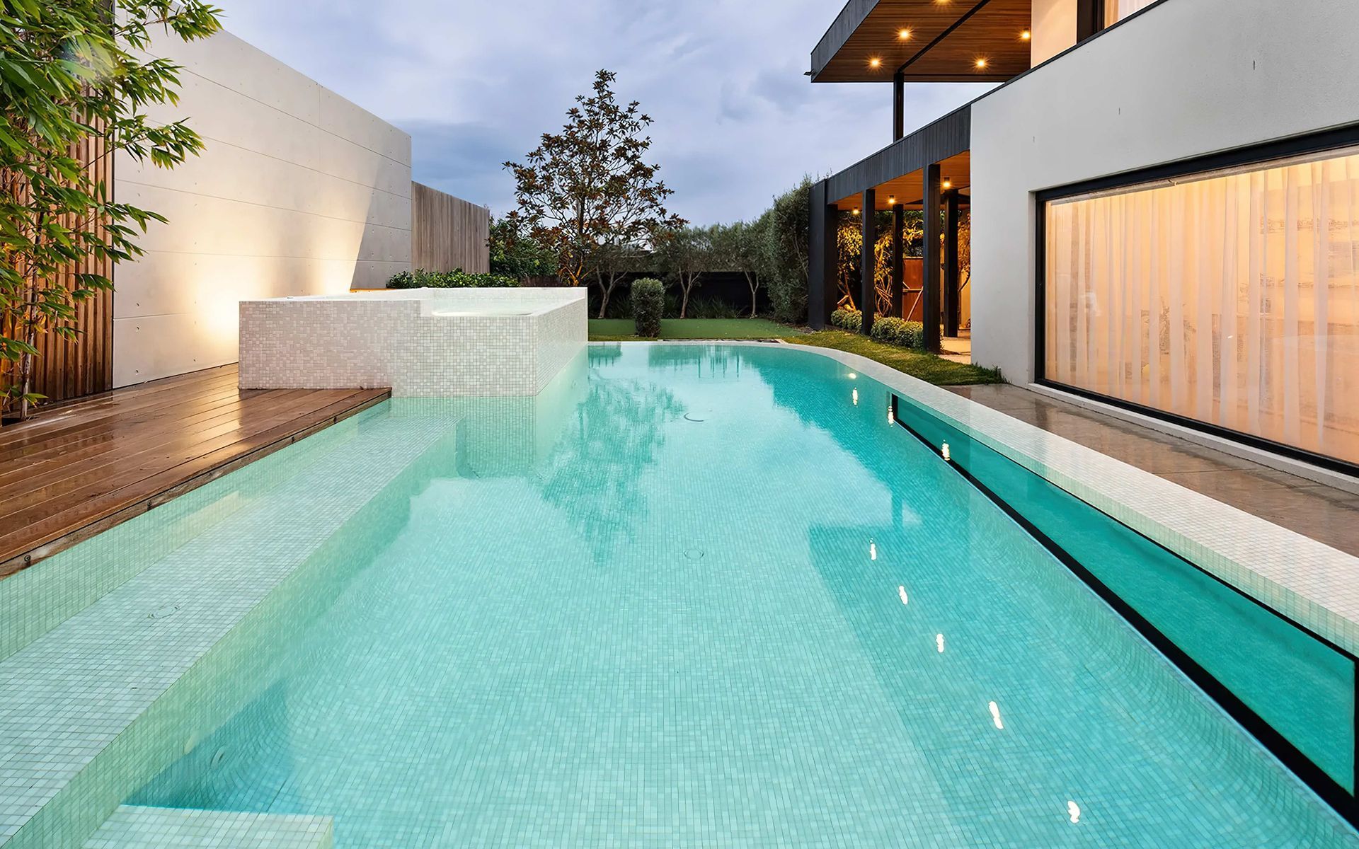 Supporting Image 3 for Perini Tiles