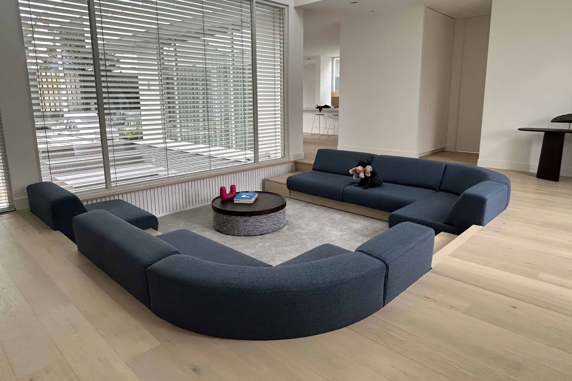 Supporting Image 3 for Harbro Furniture