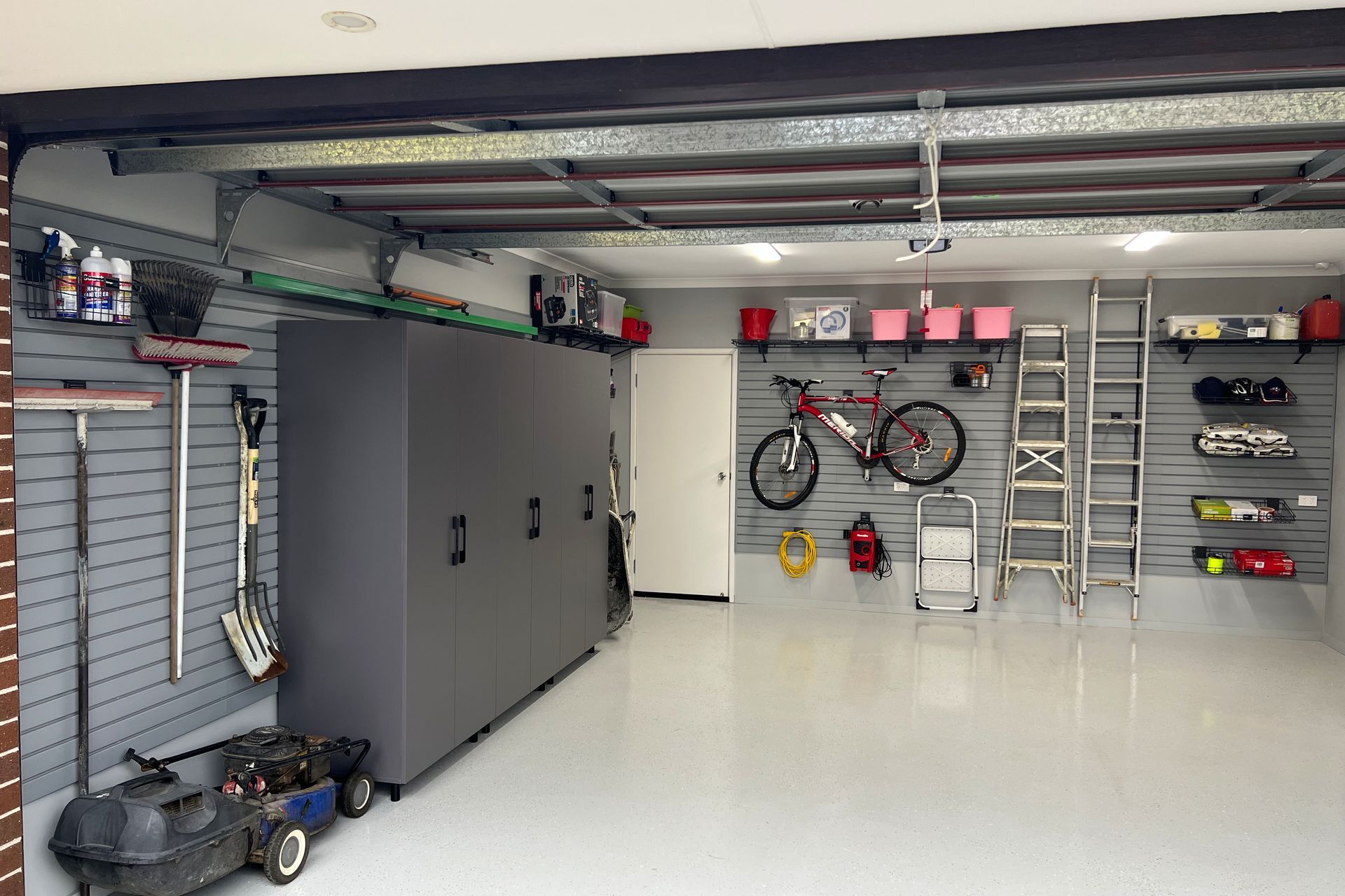 Supporting Image 6 for GarageSmart®