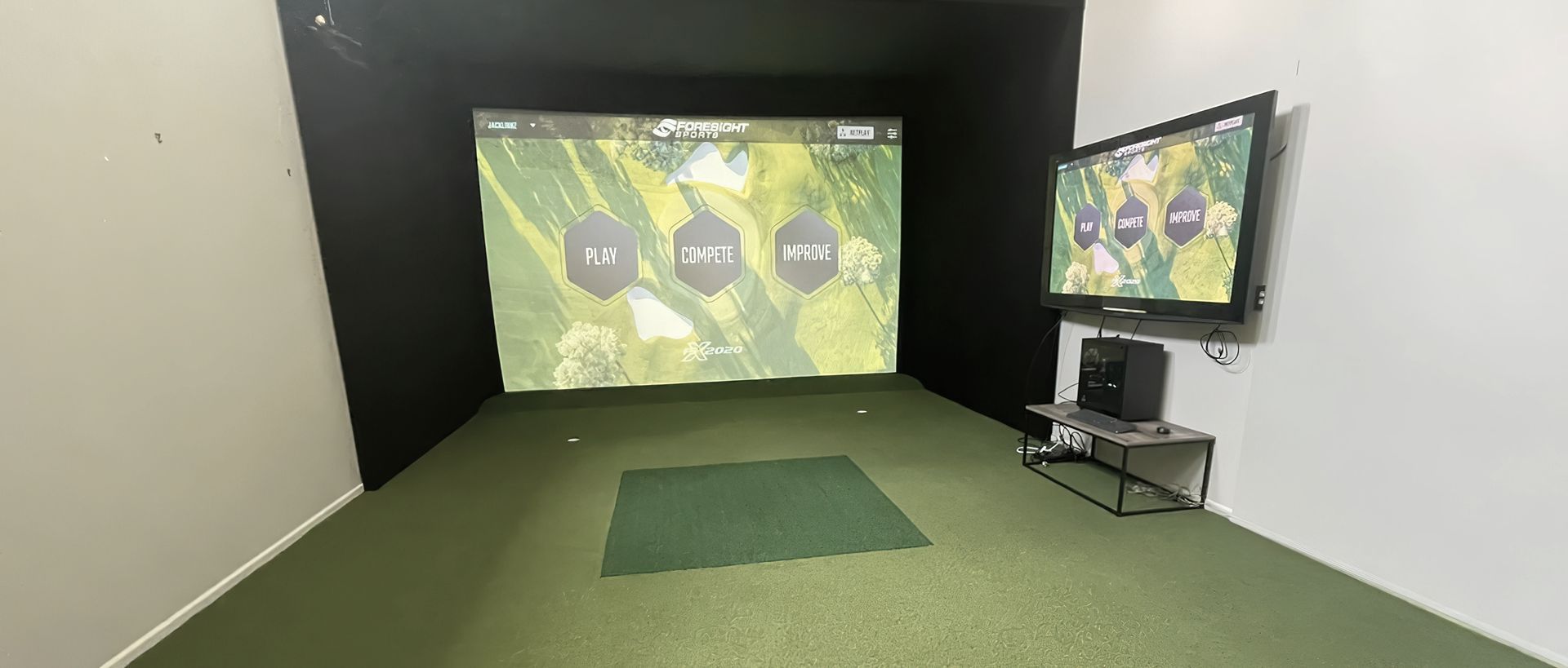 Supporting Image 1 for Premium Golf Simulators