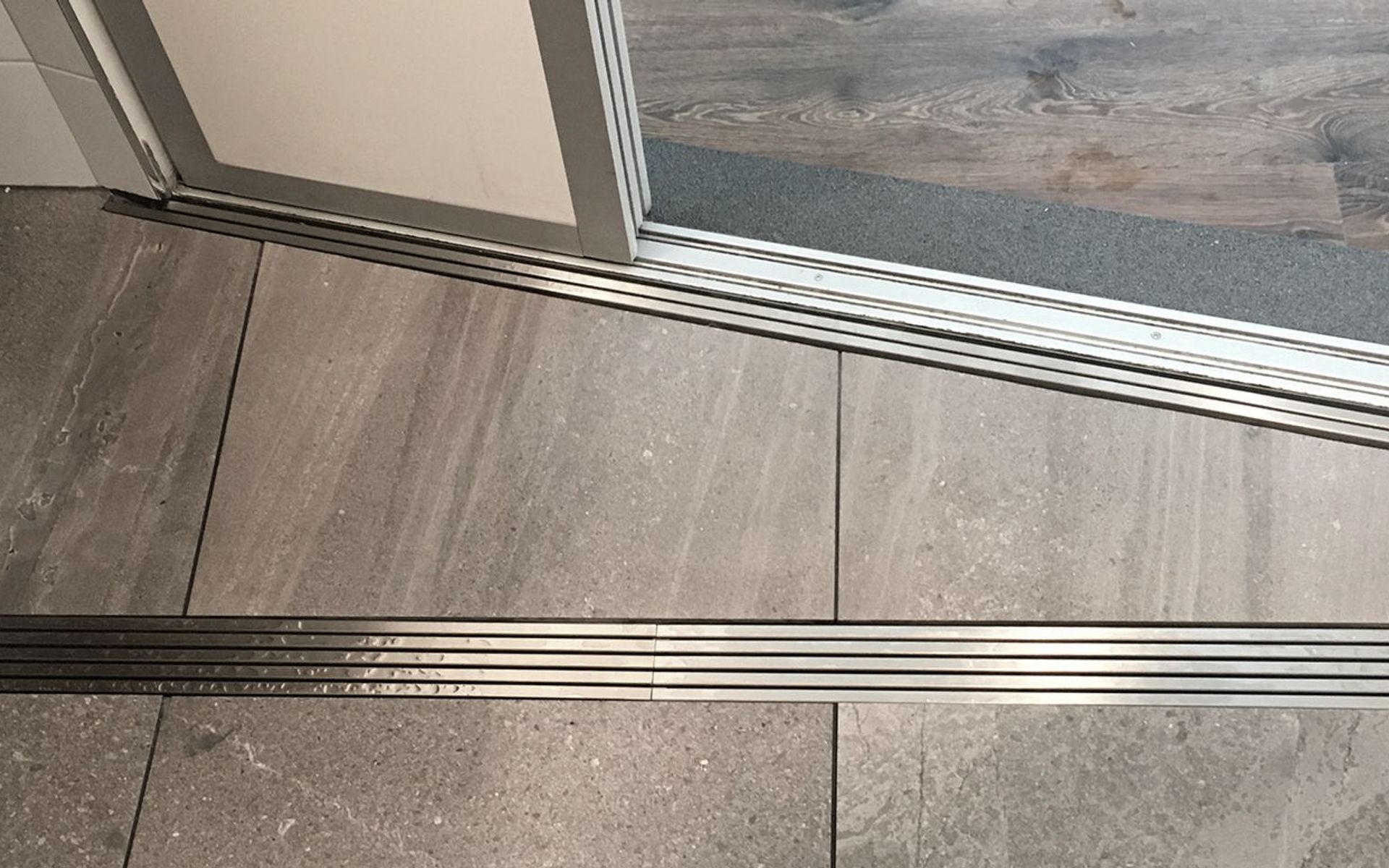 Hero Banner for Jesani Wetroom Solutions