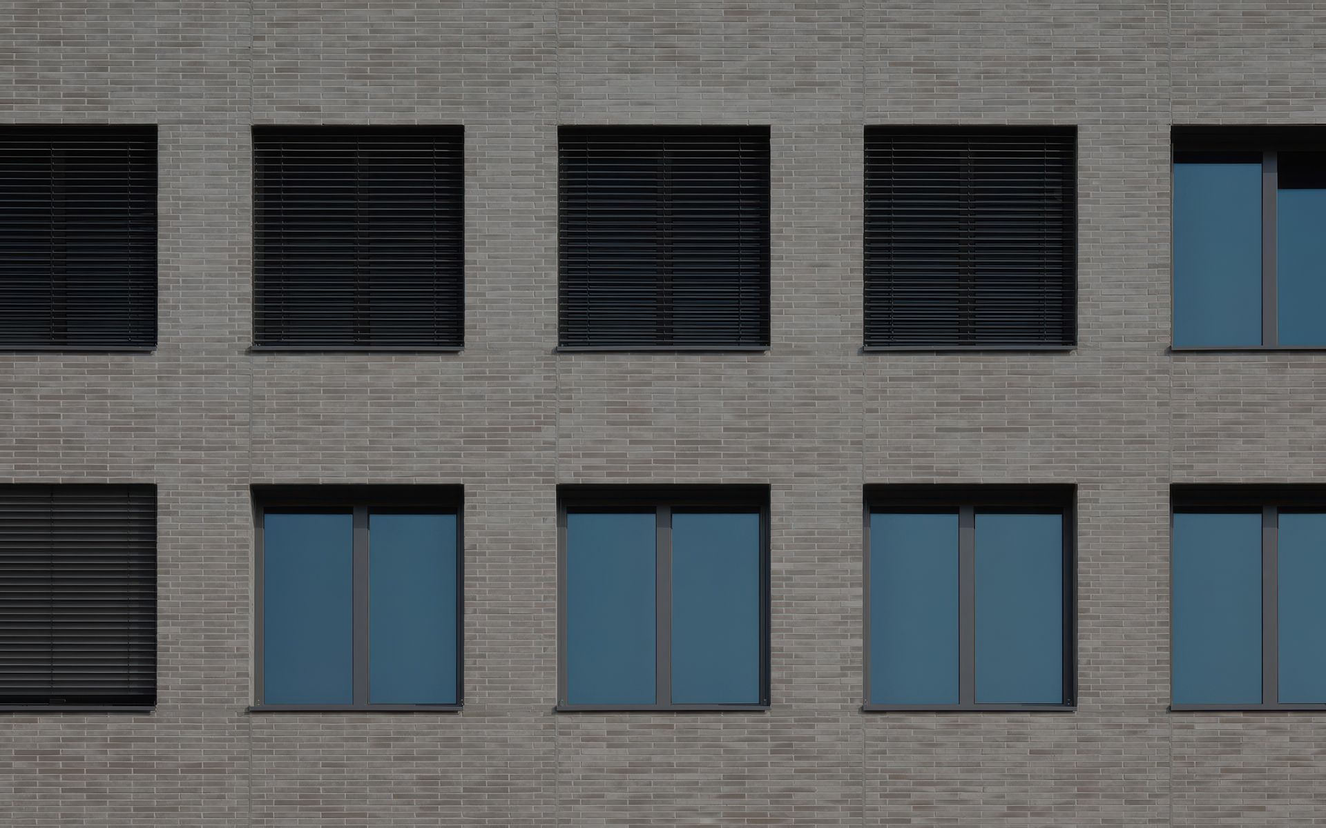 Supporting Image 4 for Klay European Tiles & Facades