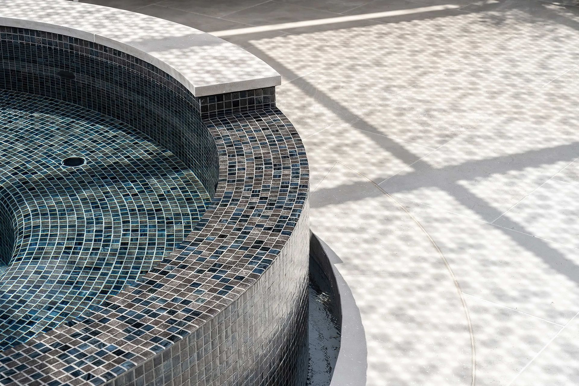 Supporting Image 4 for Perini Tiles