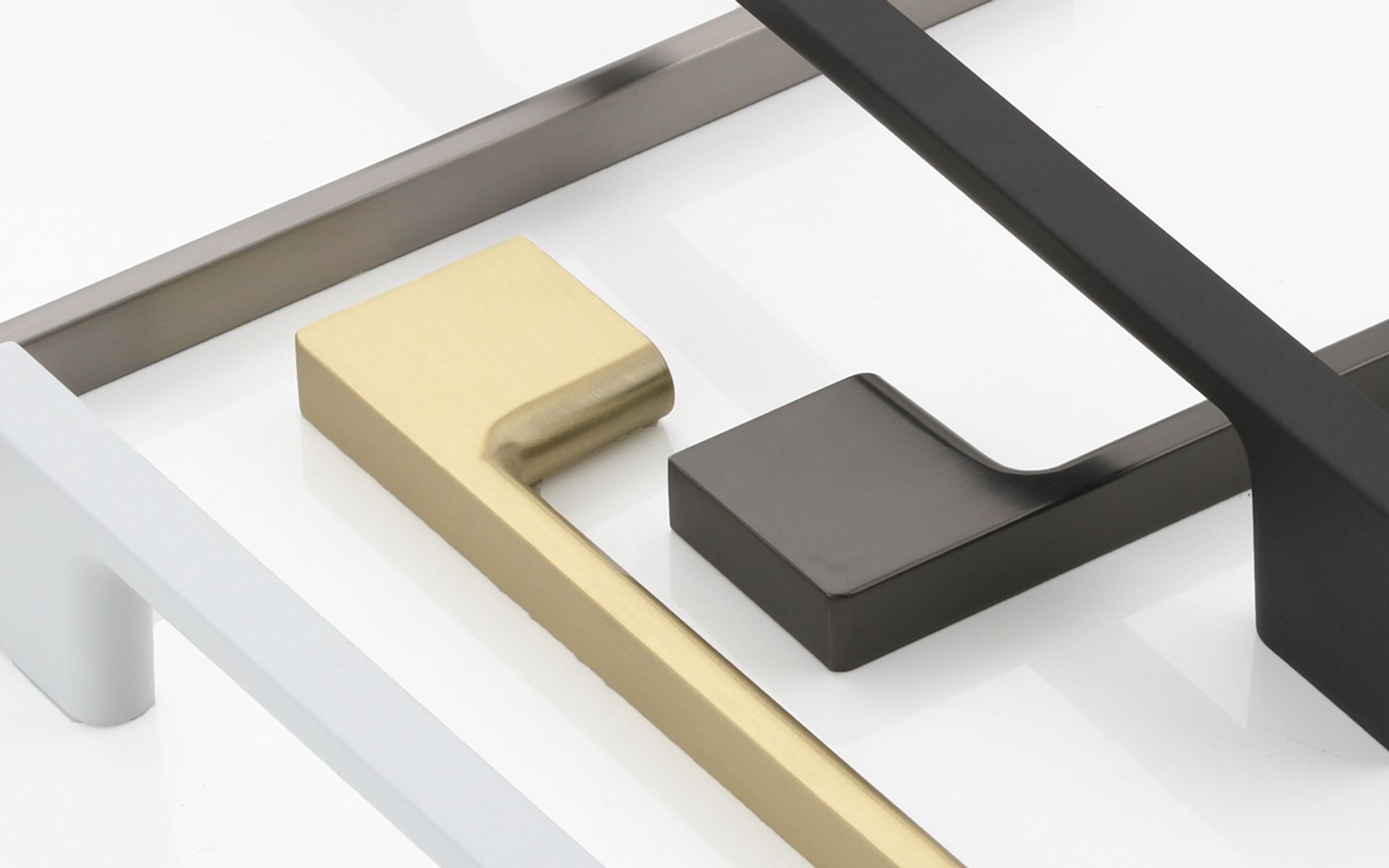 Supporting Image 5 for Touch Handles