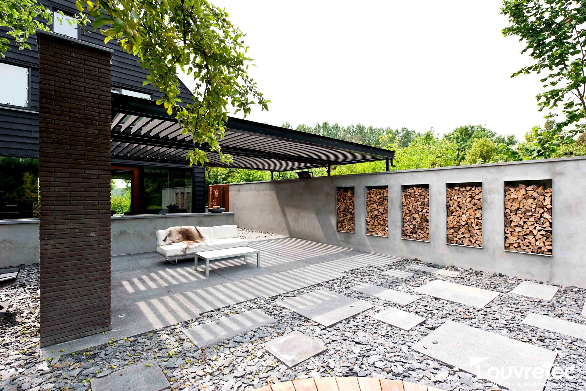 Supporting Image 1 for Louvretec Australia