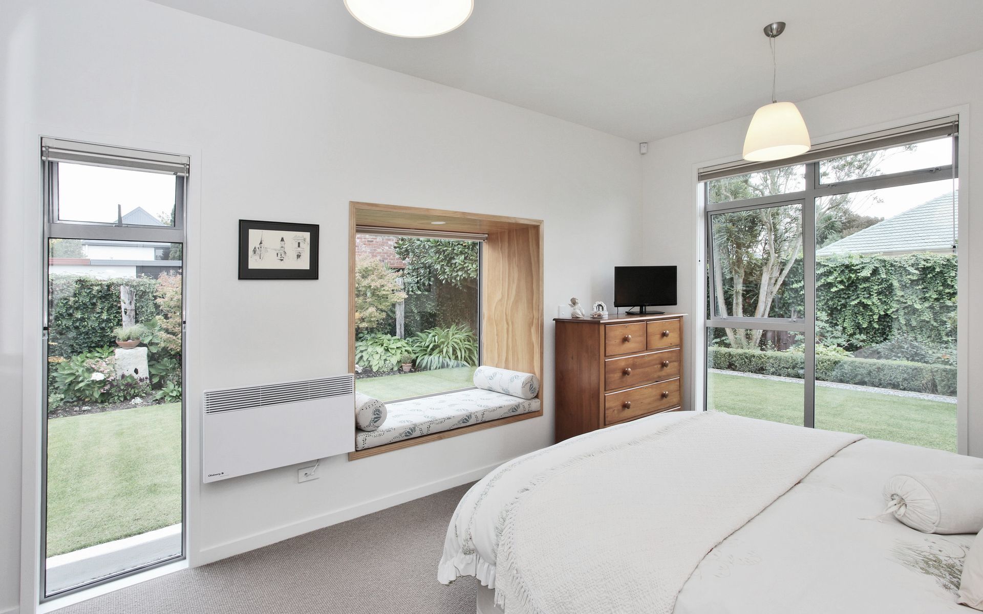 Supporting Image 1 for Nulook™ Windows & Doors Canterbury