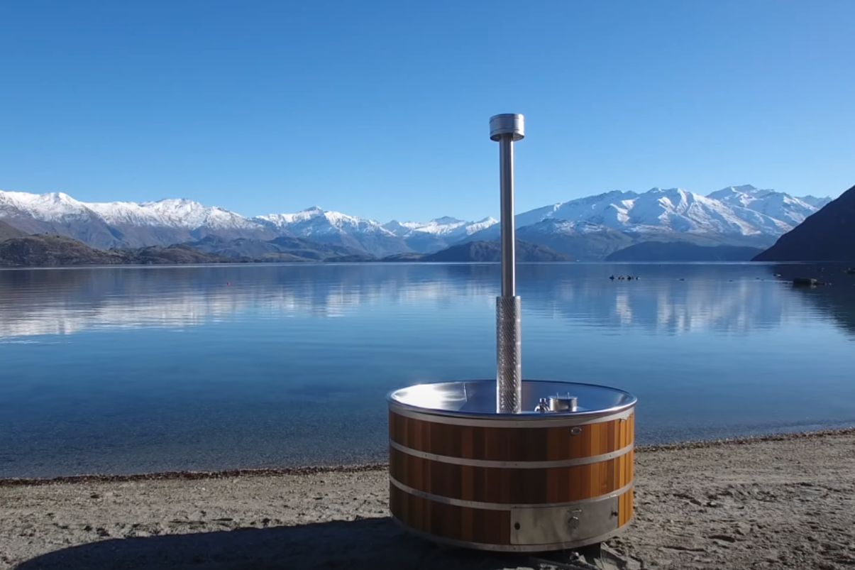 Stoked Hot Tub | Lake Wanaka